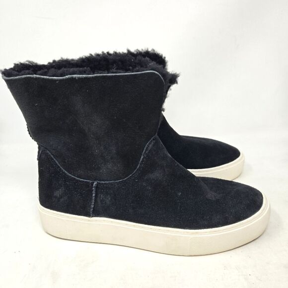 UGG Lynus Women's Black Pullon Suede Sneaker Ankle Boots Size 8 - Picture 1 of 11